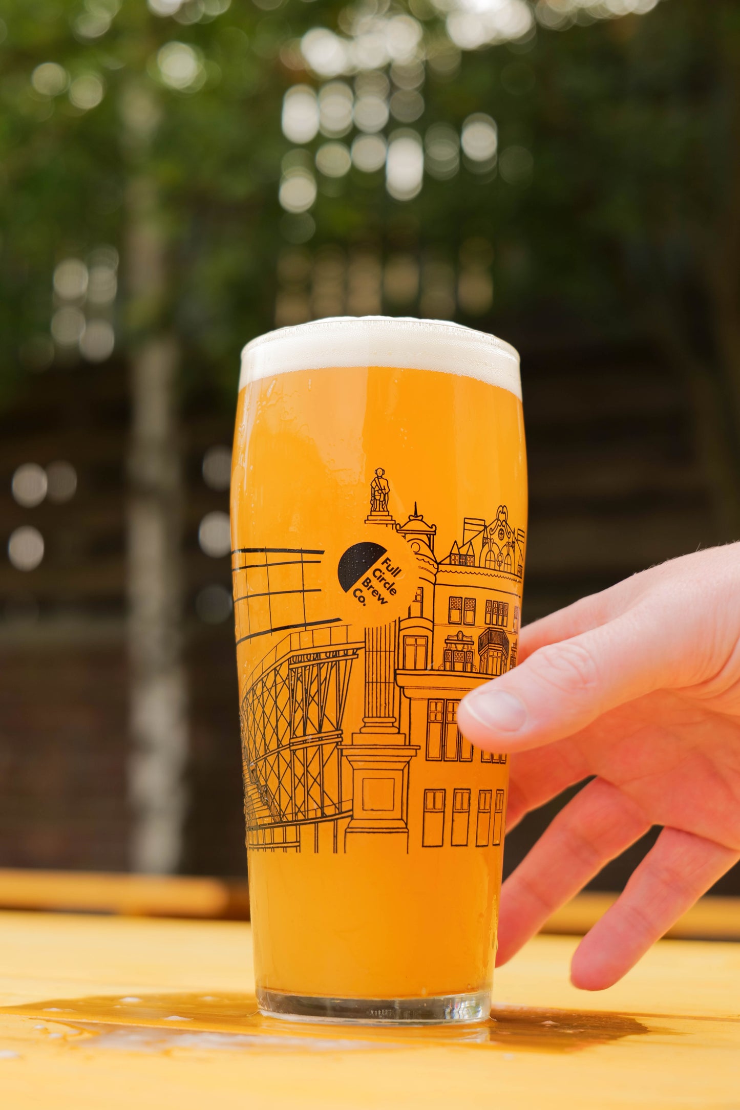 Full Circle Landscape Pint Glass