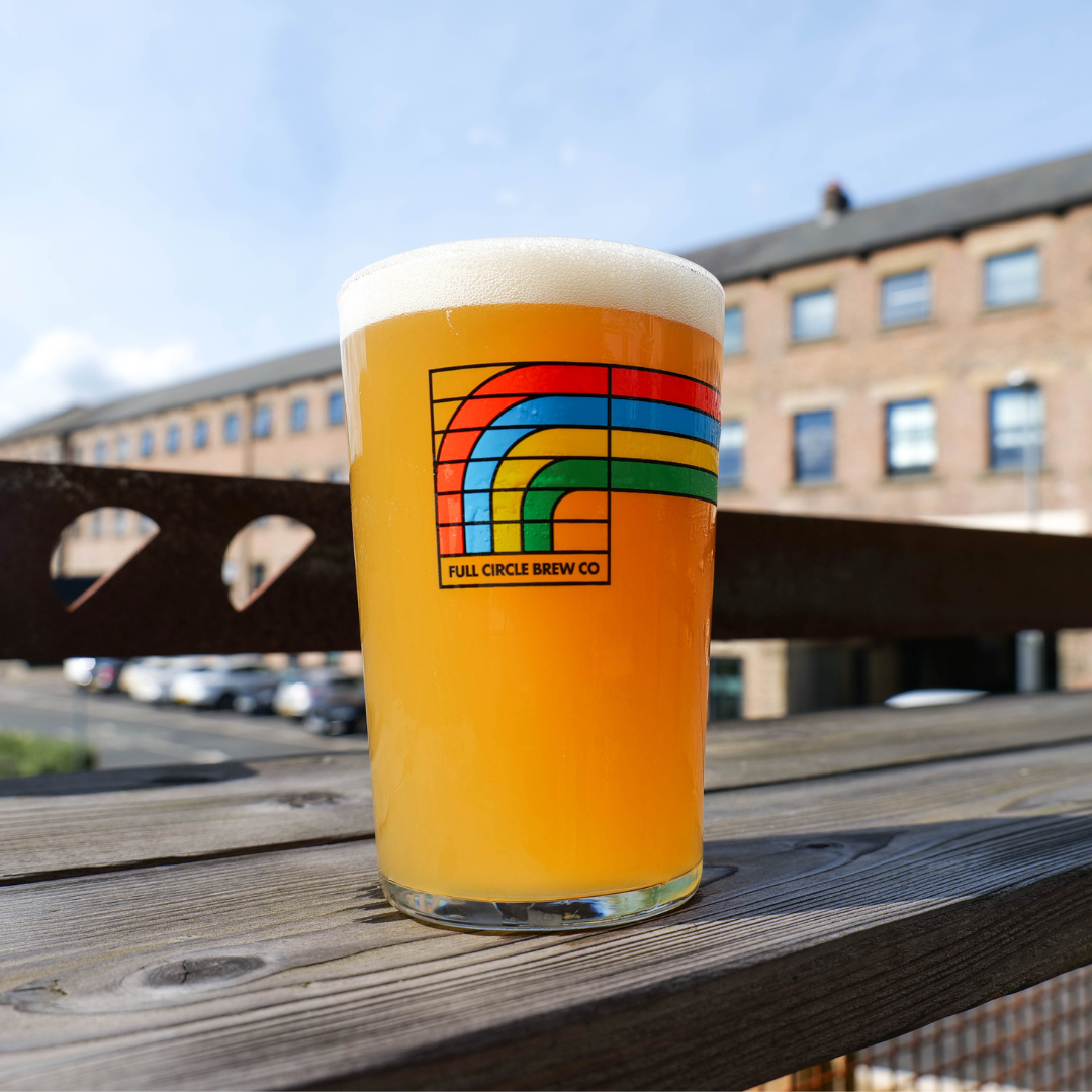 Run Club Dumpy Pint Glass