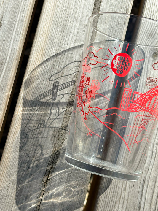 Full Circle Balance Dumpy Pint Glass