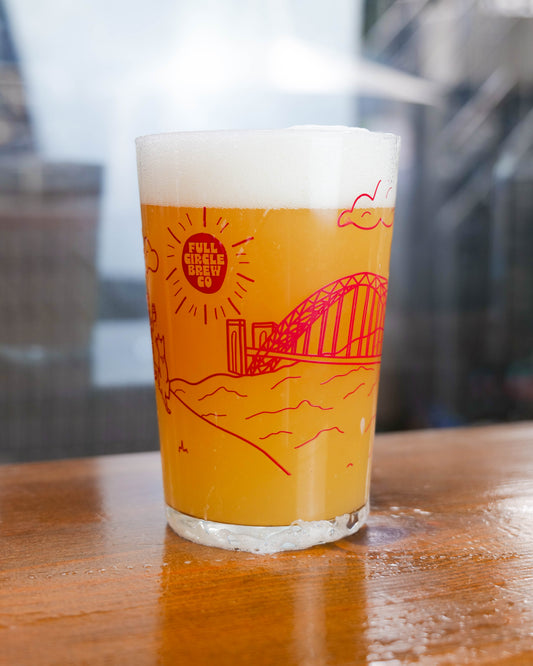Full Circle Balance Dumpy Pint Glass