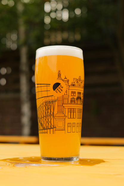 Full Circle Landscape Pint Glass